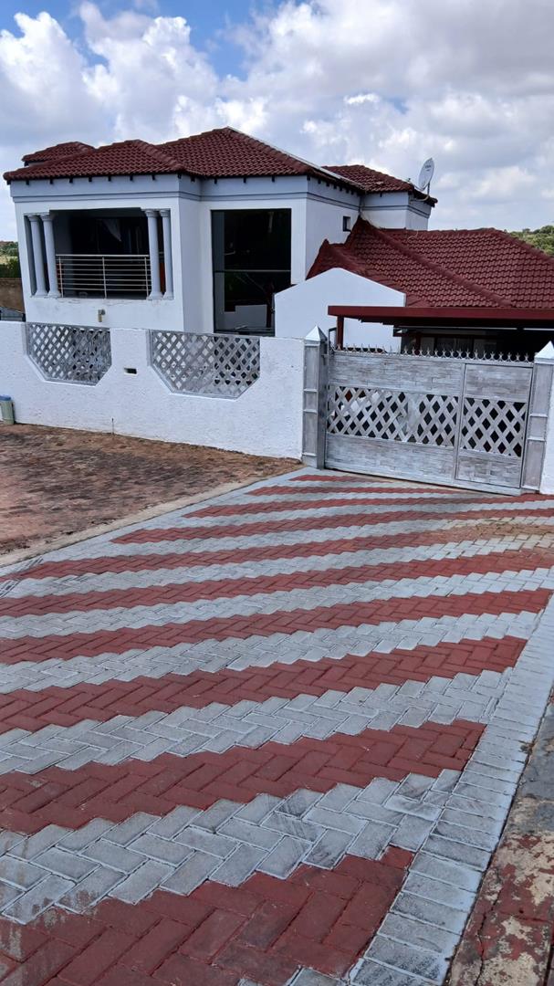 5 Bedroom Property for Sale in Soshanguve M Gauteng