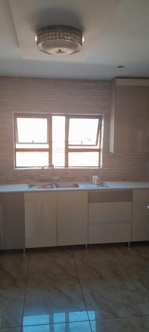 5 Bedroom Property for Sale in Soshanguve M Gauteng