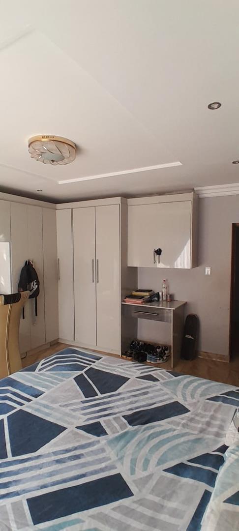 5 Bedroom Property for Sale in Soshanguve M Gauteng