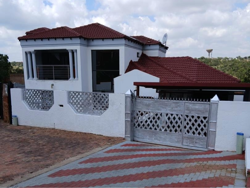 5 Bedroom Property for Sale in Soshanguve M Gauteng