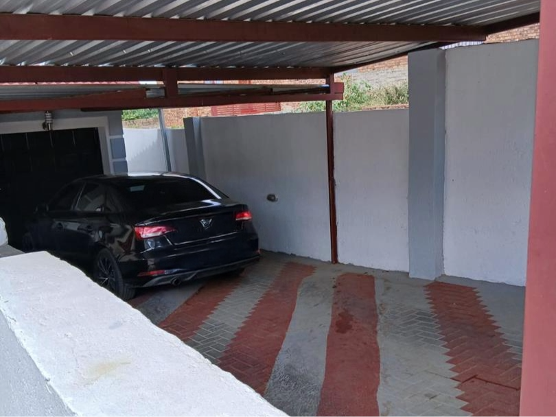 5 Bedroom Property for Sale in Soshanguve M Gauteng