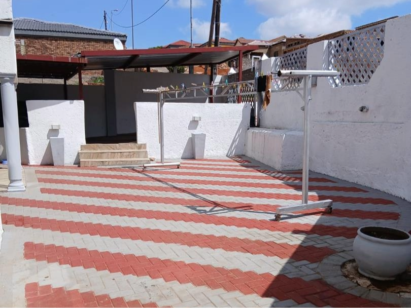 5 Bedroom Property for Sale in Soshanguve M Gauteng