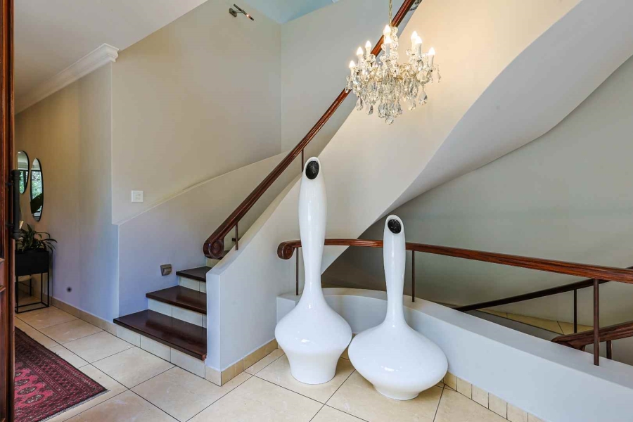 5 Bedroom Property for Sale in Waterkloof Gauteng