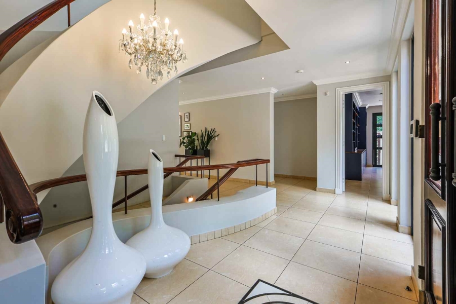 5 Bedroom Property for Sale in Waterkloof Gauteng