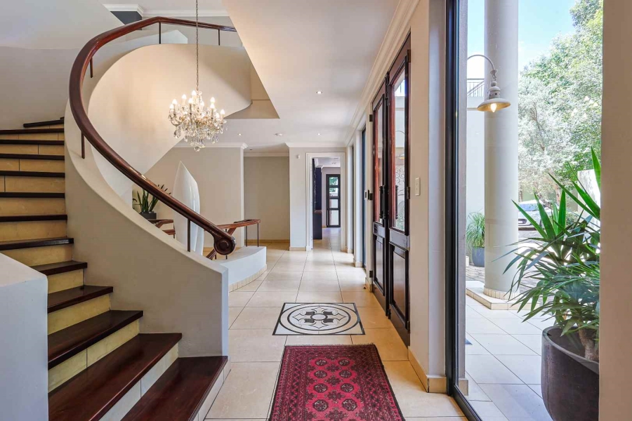 5 Bedroom Property for Sale in Waterkloof Gauteng
