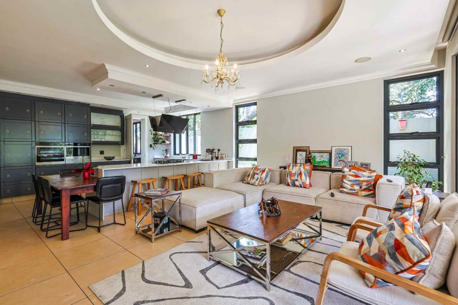 5 Bedroom Property for Sale in Waterkloof Gauteng