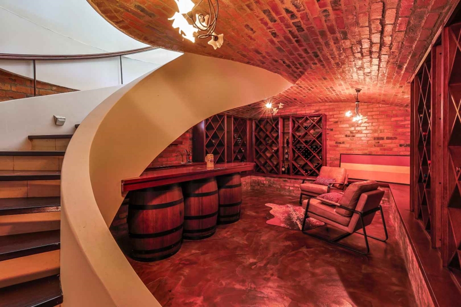 5 Bedroom Property for Sale in Waterkloof Gauteng