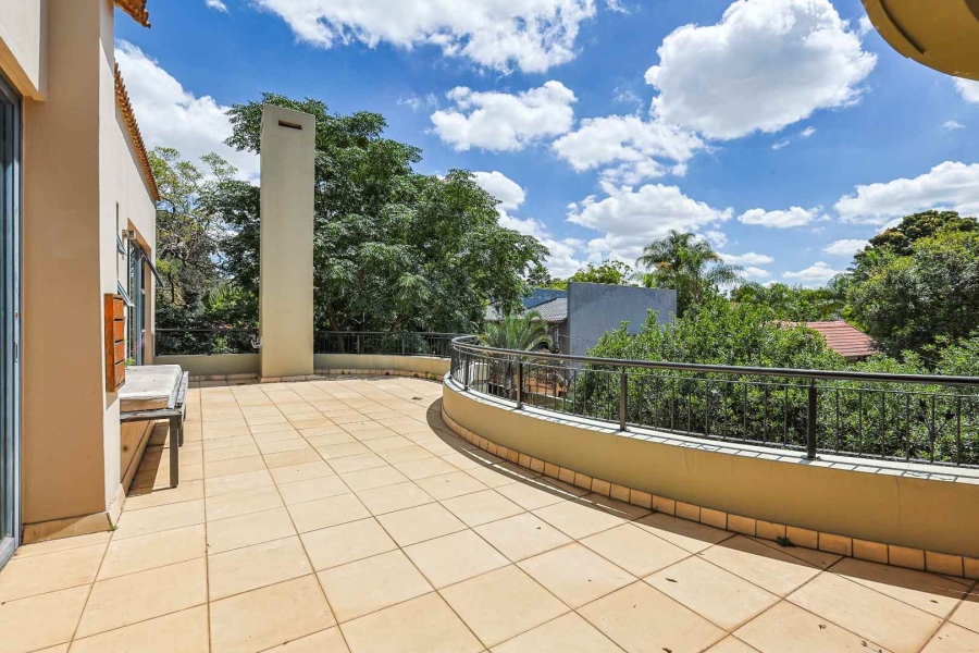 5 Bedroom Property for Sale in Waterkloof Gauteng