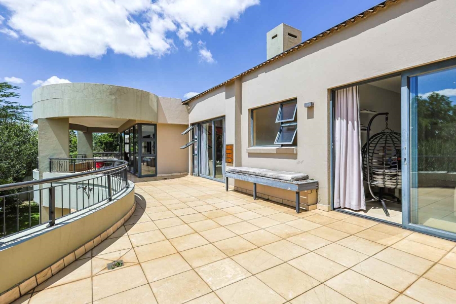 5 Bedroom Property for Sale in Waterkloof Gauteng