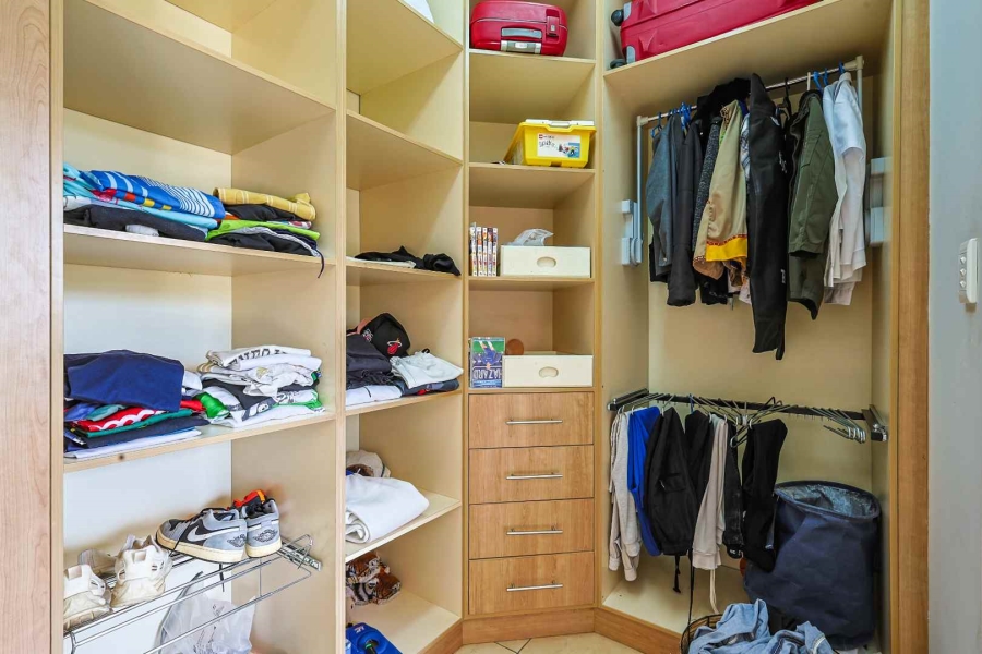 5 Bedroom Property for Sale in Waterkloof Gauteng