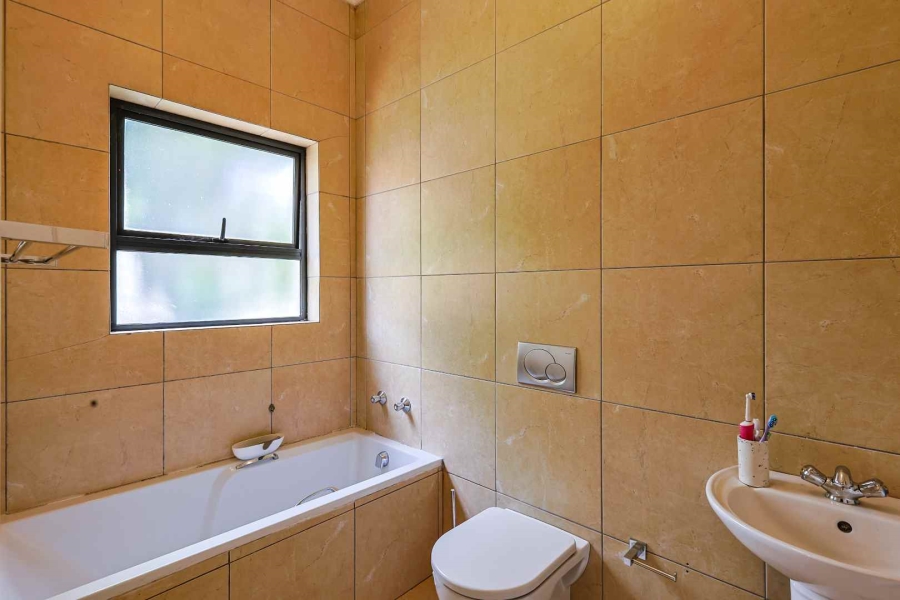 5 Bedroom Property for Sale in Waterkloof Gauteng