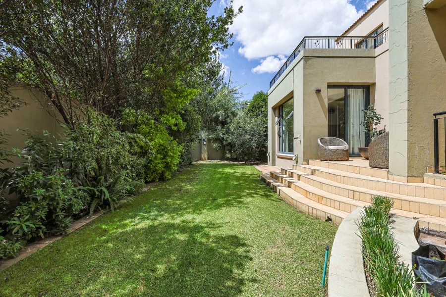 5 Bedroom Property for Sale in Waterkloof Gauteng