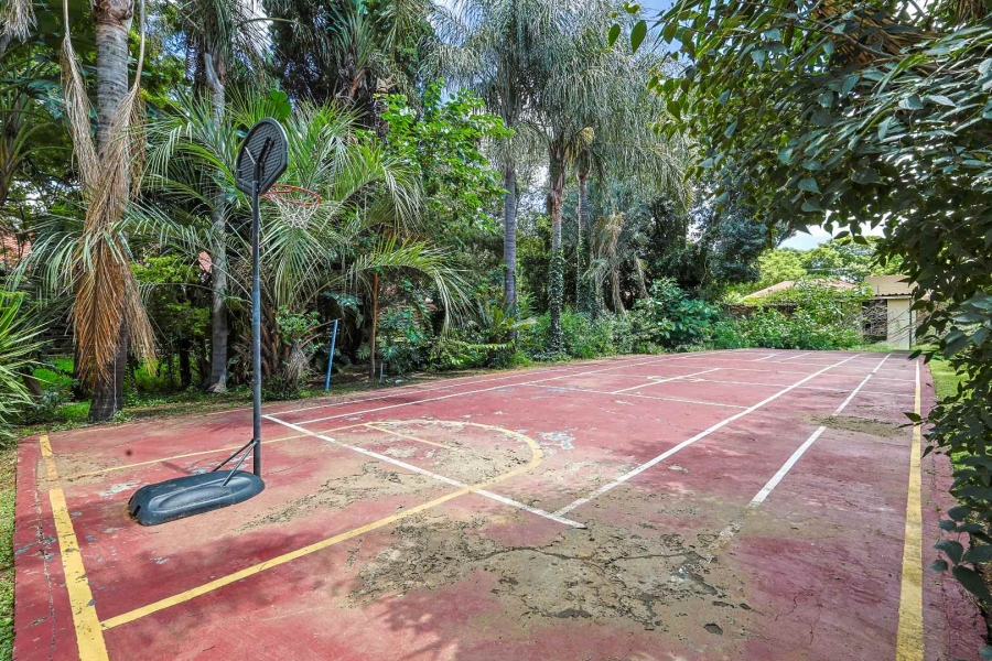 5 Bedroom Property for Sale in Waterkloof Gauteng