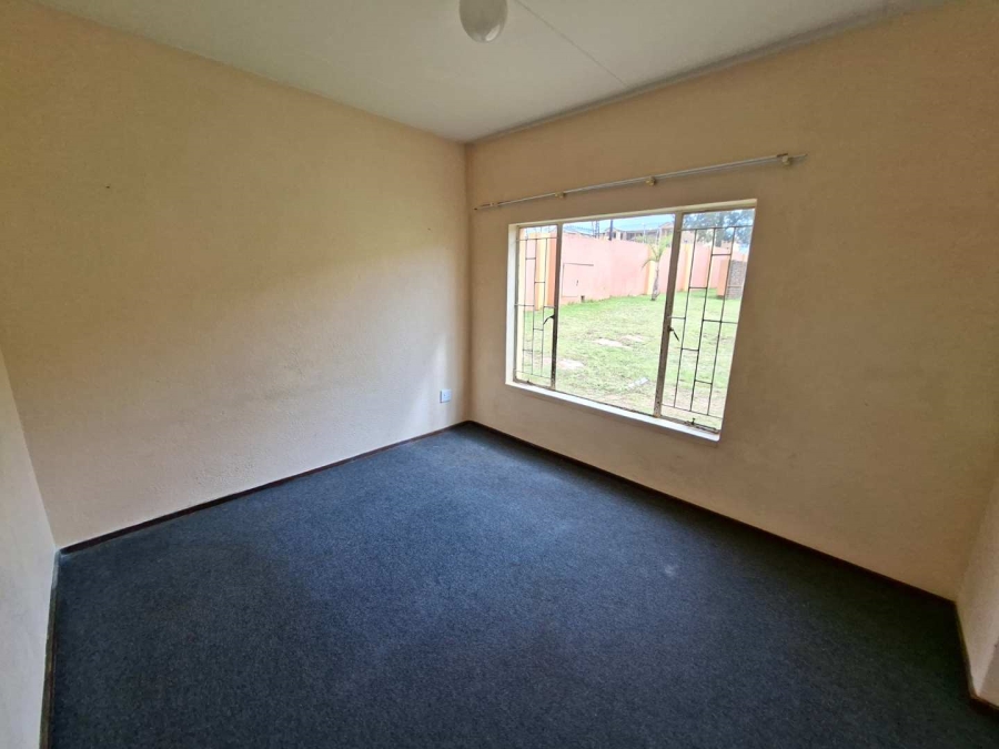 To Let 2 Bedroom Property for Rent in Roodepoort Gauteng