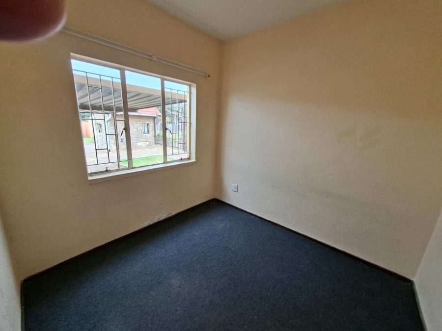 To Let 2 Bedroom Property for Rent in Roodepoort Gauteng