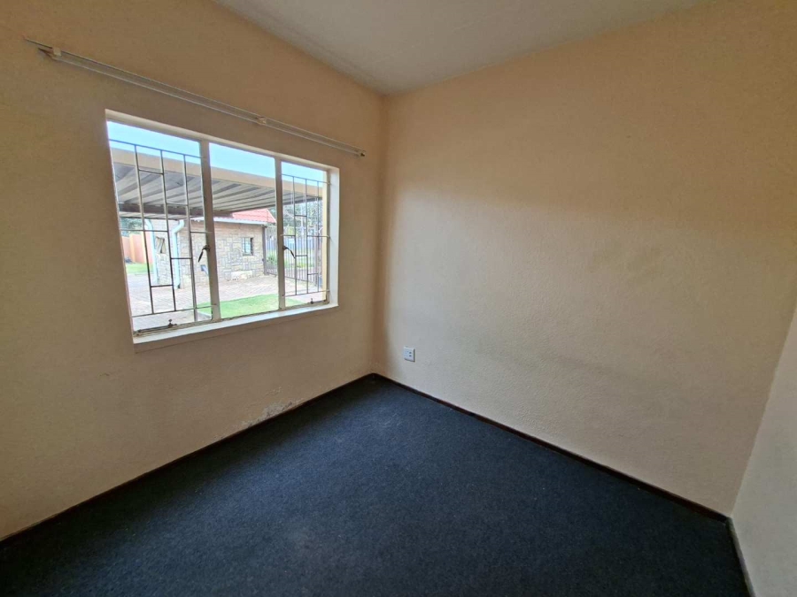 To Let 2 Bedroom Property for Rent in Roodepoort Gauteng