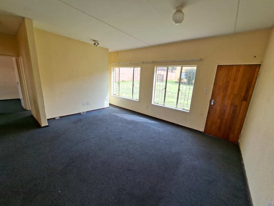 To Let 2 Bedroom Property for Rent in Roodepoort Gauteng