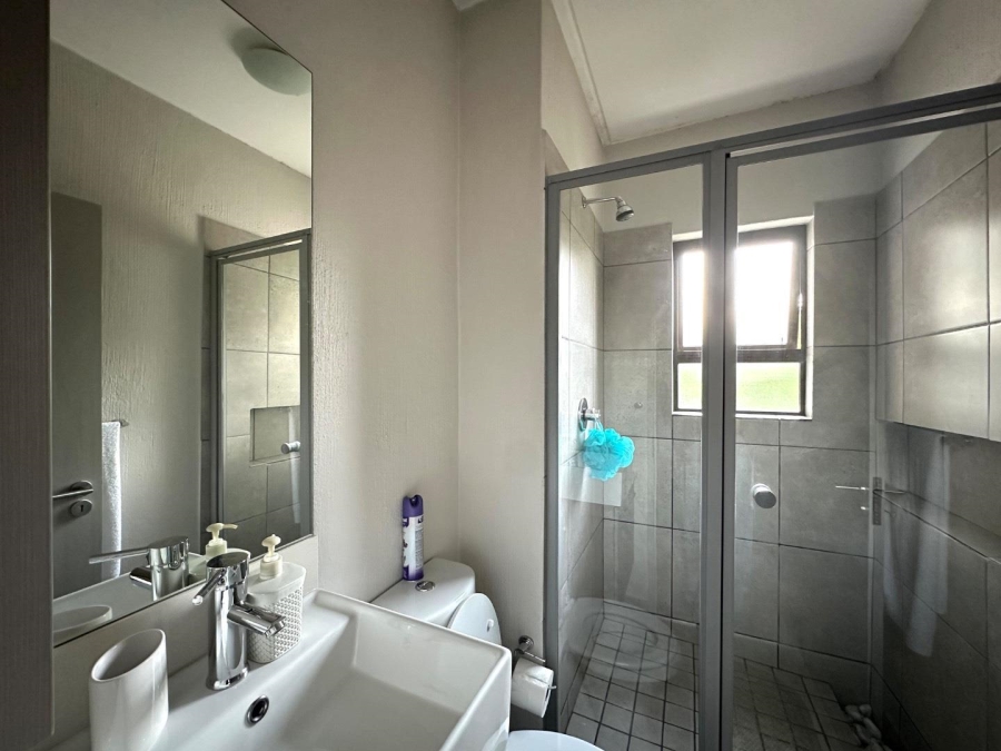 To Let 2 Bedroom Property for Rent in Broadacres Gauteng