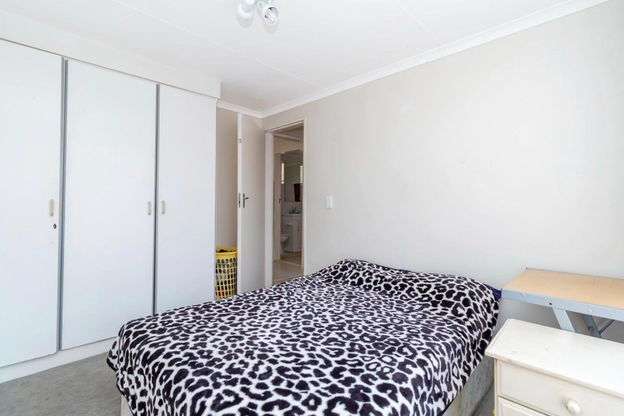 3 Bedroom Property for Sale in Kloofendal Gauteng