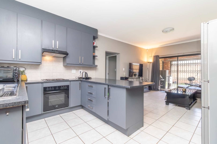 2 Bedroom Property for Sale in Bergbron Gauteng