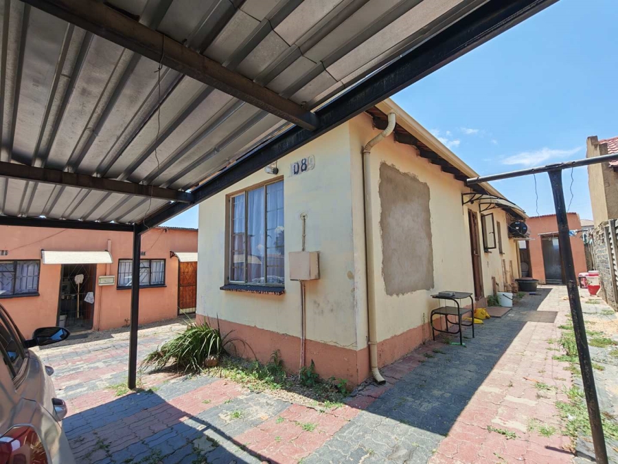 9 Bedroom Property for Sale in Cosmo City Gauteng