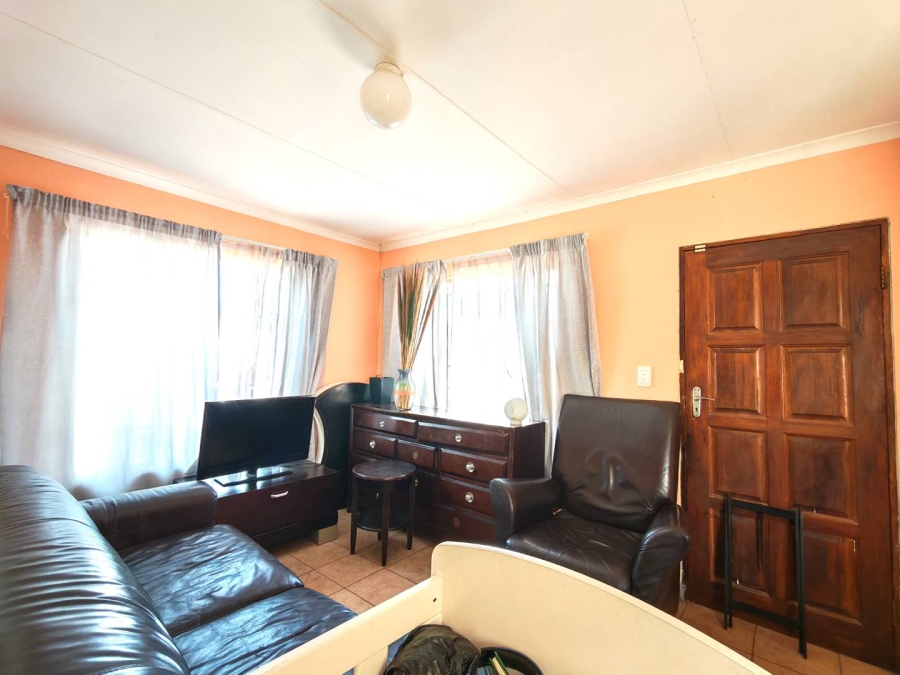 9 Bedroom Property for Sale in Cosmo City Gauteng