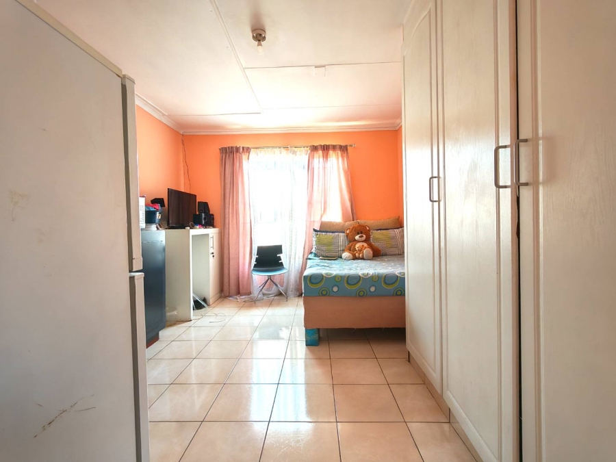 9 Bedroom Property for Sale in Cosmo City Gauteng