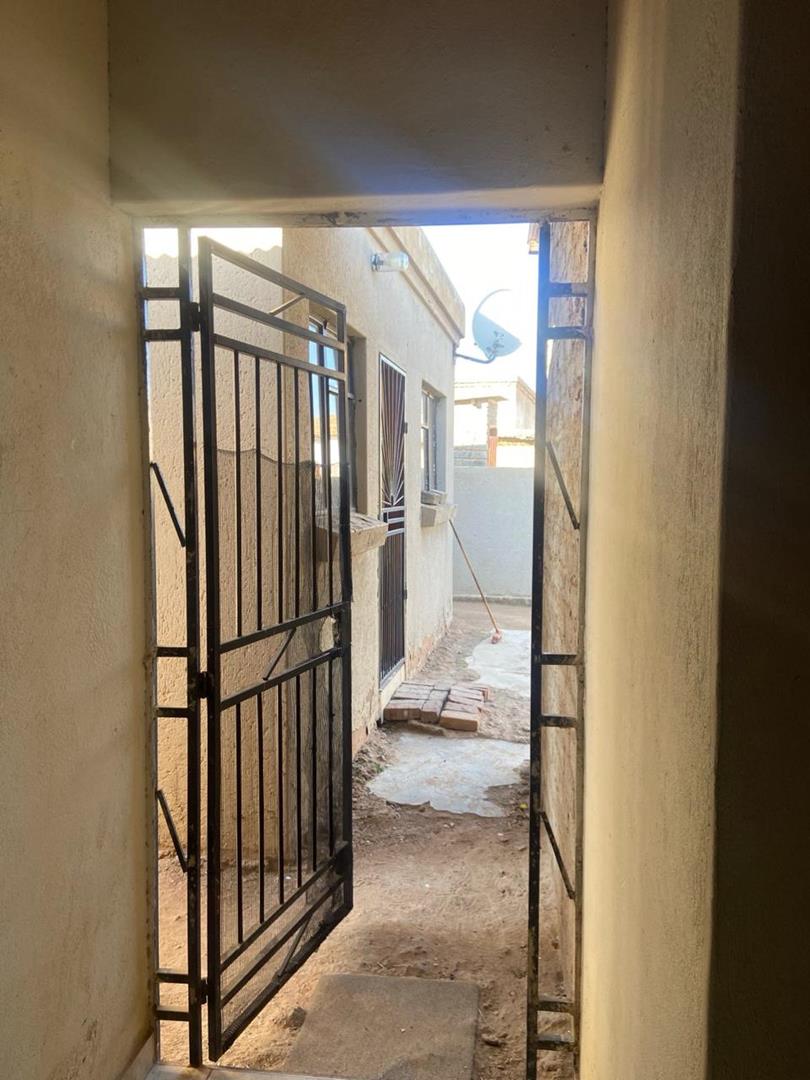 9 Bedroom Property for Sale in Soshanguve R Gauteng