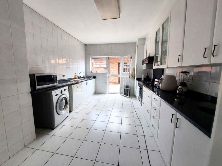 4 Bedroom Property for Sale in Sandown Estate Gauteng