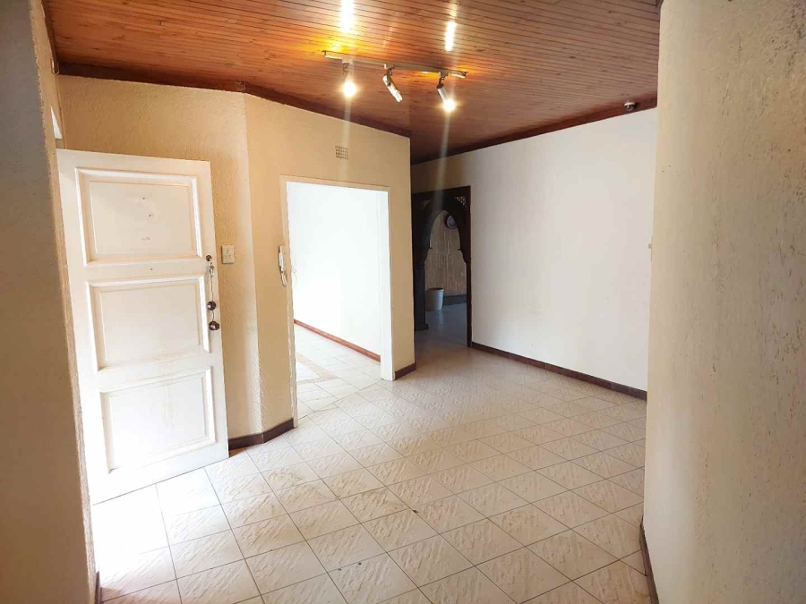 To Let 5 Bedroom Property for Rent in Bramley Gauteng