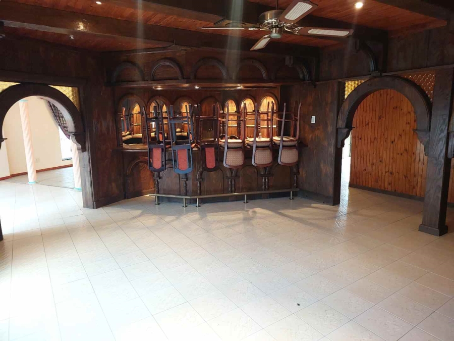 To Let 5 Bedroom Property for Rent in Bramley Gauteng