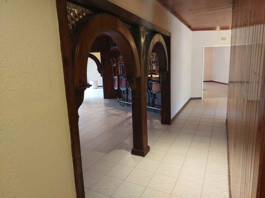 To Let 5 Bedroom Property for Rent in Bramley Gauteng