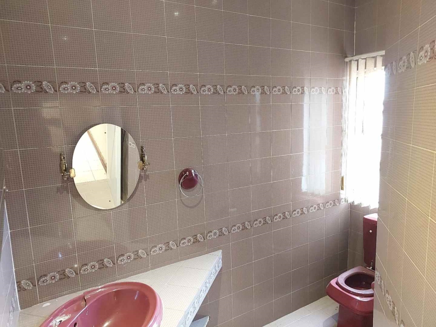 To Let 5 Bedroom Property for Rent in Bramley Gauteng