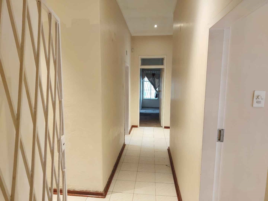 To Let 5 Bedroom Property for Rent in Bramley Gauteng