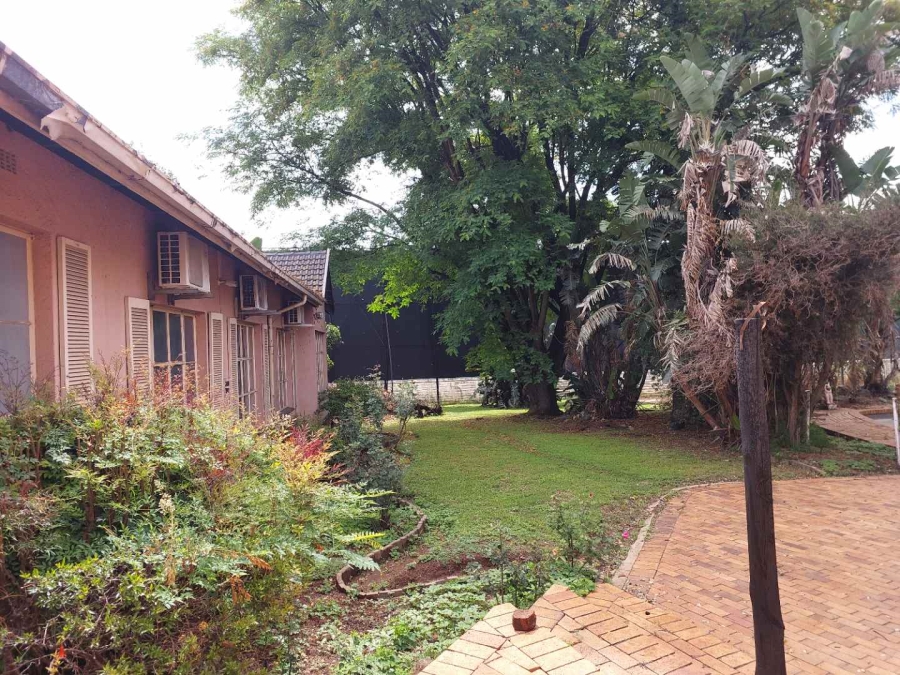To Let 5 Bedroom Property for Rent in Bramley Gauteng