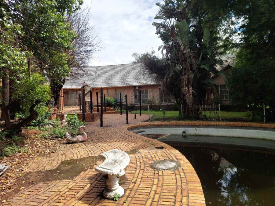 To Let 5 Bedroom Property for Rent in Bramley Gauteng