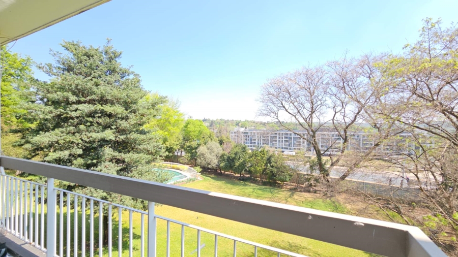 3 Bedroom Property for Sale in Glenadrienne Gauteng