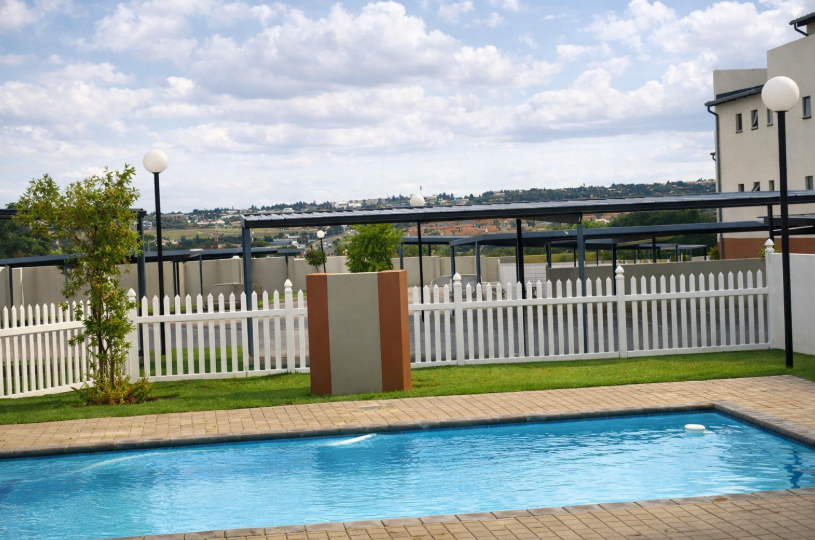 2 Bedroom Property for Sale in Woodmead Gauteng