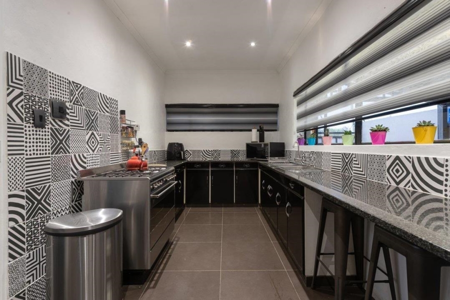 3 Bedroom Property for Sale in South Crest Gauteng