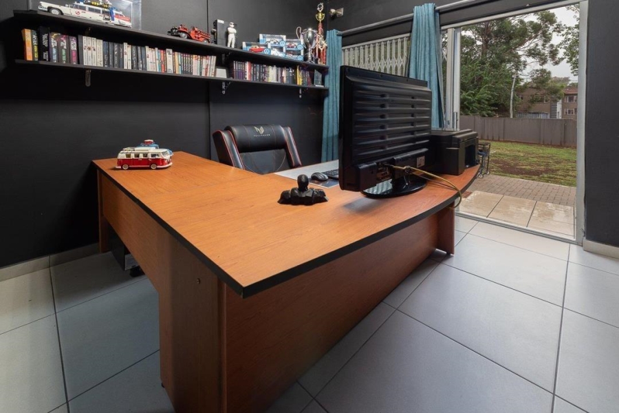 3 Bedroom Property for Sale in South Crest Gauteng