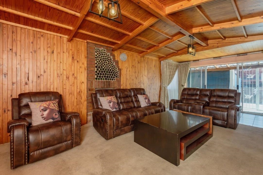 2 Bedroom Property for Sale in Lambton Gauteng