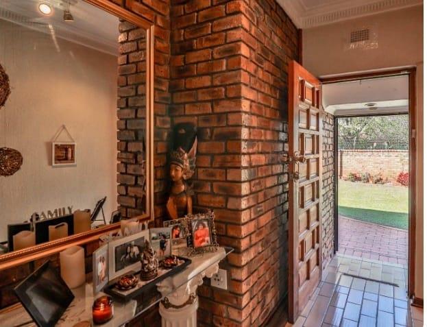 4 Bedroom Property for Sale in Dersley Gauteng