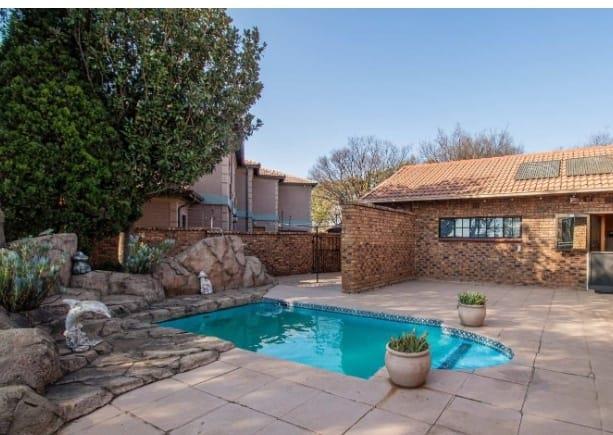 4 Bedroom Property for Sale in Dersley Gauteng