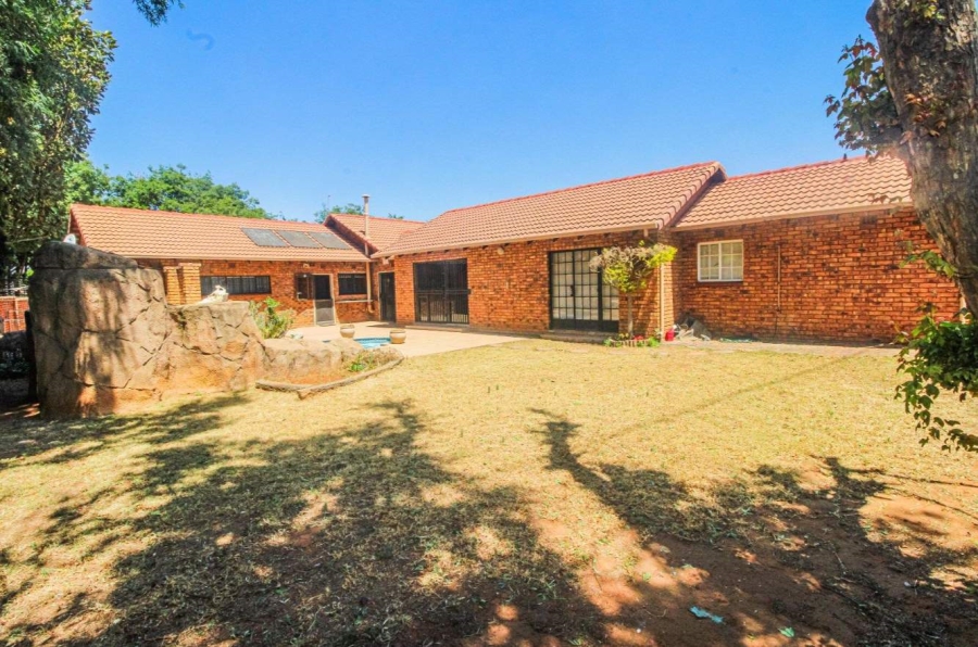 4 Bedroom Property for Sale in Dersley Gauteng
