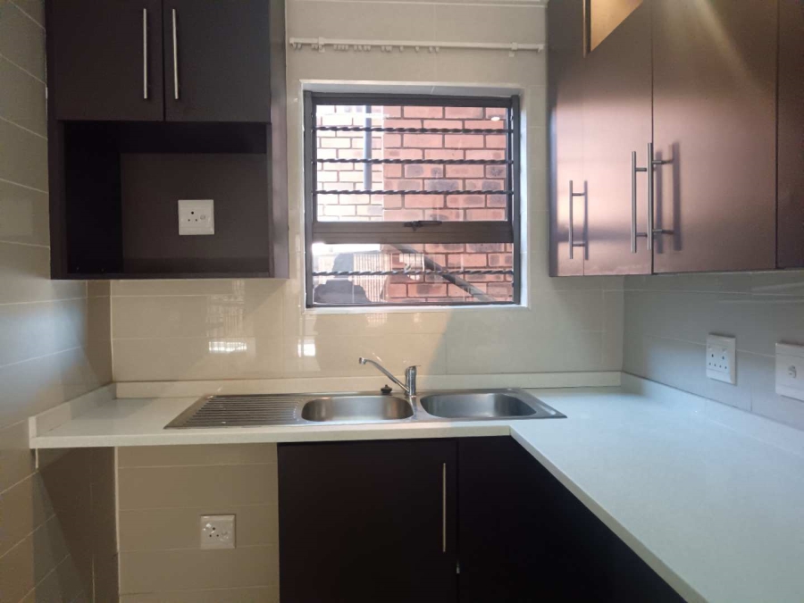 2 Bedroom Property for Sale in Ravenswood Gauteng
