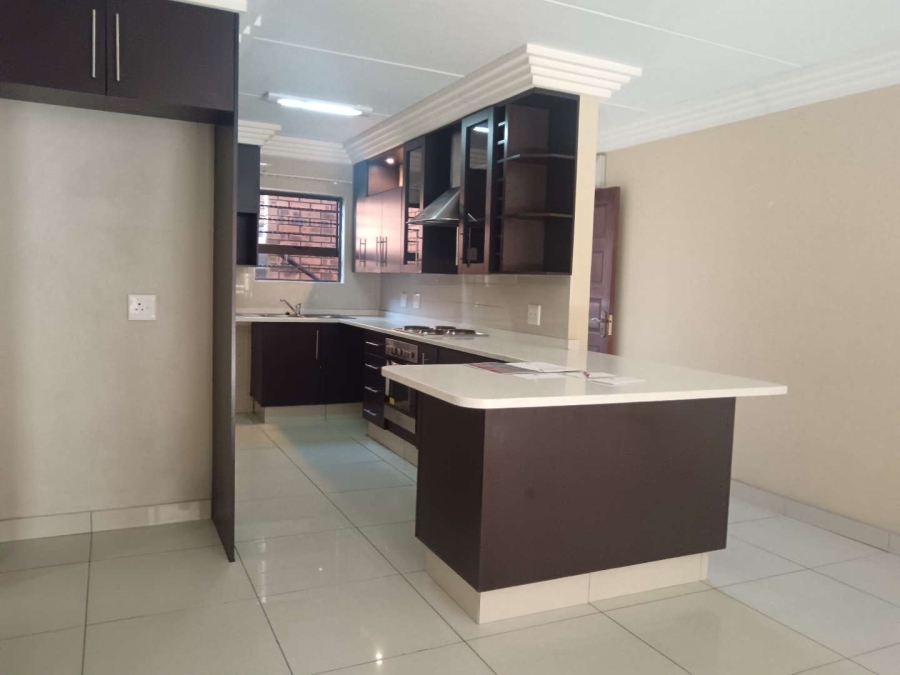 2 Bedroom Property for Sale in Ravenswood Gauteng