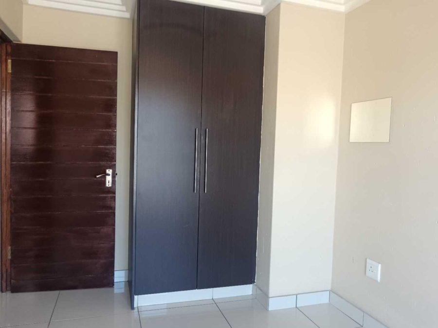 2 Bedroom Property for Sale in Ravenswood Gauteng