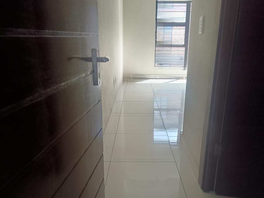 2 Bedroom Property for Sale in Ravenswood Gauteng