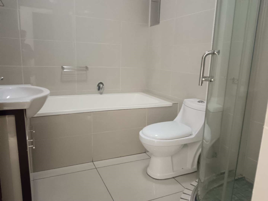 2 Bedroom Property for Sale in Ravenswood Gauteng