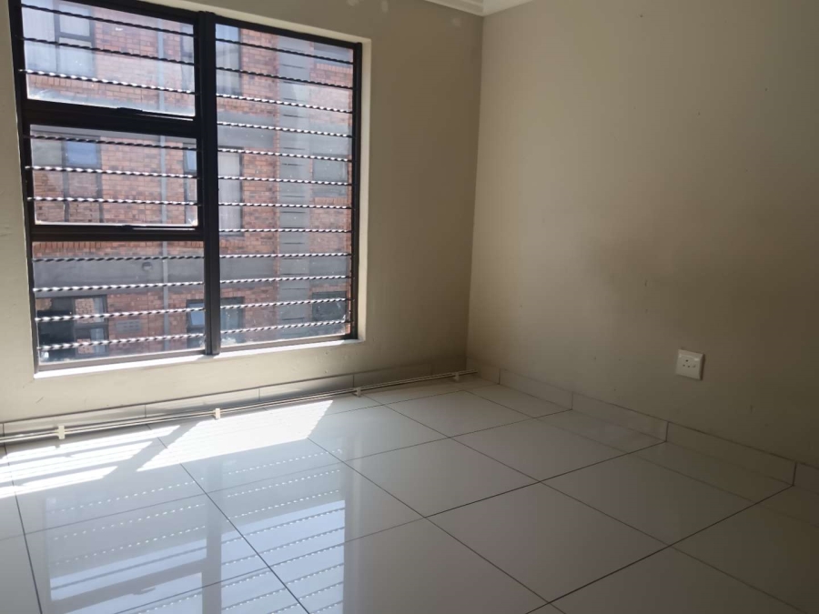 2 Bedroom Property for Sale in Ravenswood Gauteng